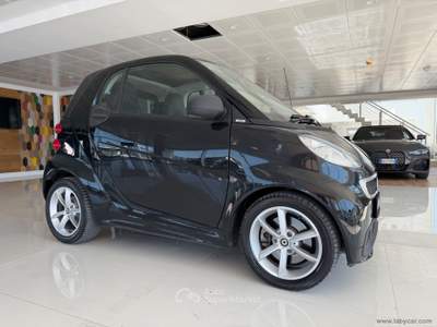 Smart ForTwo fortwo 1000 52 kW MHD coupé passion Nero usata San Michele salentino