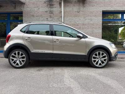 Volkswagen Polo 1.4 TDI 90CV 5 PORTE UNIPROPRIETARIO SENSORI PARCH Bronzo usata Venezia