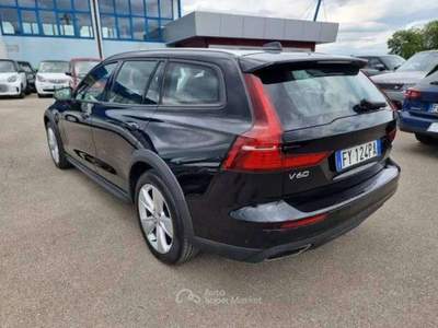 Volvo V60 Cross Country 2.0 d4 Business Plus awd GANCIO TRAINO -FY124PA Nero usata Basiliano