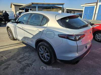 Alfa Romeo Stelvio 2.2 t Super Q4 210cv auto - GP929FN Argento usata Basiliano