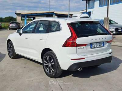 Volvo XC60 XC60 II 2018 2.0 b4 Momentum Pro awd auto -GE944CR Bianco usata Basiliano
