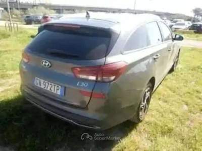 Hyundai i30 i30 Wagon 1.0 t-gdi 48V Primes 120cv -GN972TP Grigio usata Basiliano