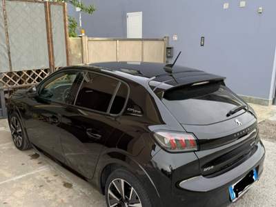 Peugeot 208 s&s 5 porte GT Line  Nero usata Faenza