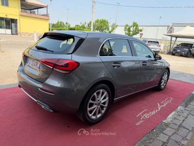 Mercedes-Benz Classe A d Automatic Sport NEOPATENTATI TETTO LUCI AMBIENTE Grigio usata Fiorano Modenese
