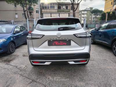 Nissan Qashqai MHEV 140 CV Acenta Argento usata Volla
