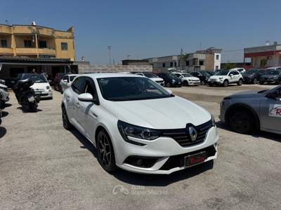 Renault Mégane Mégane Blue dCi 115 CV Intens Bianco usata Volla