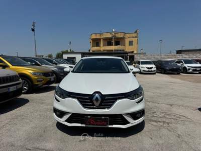 Renault Mégane Mégane Blue dCi 115 CV Intens Bianco usata Volla