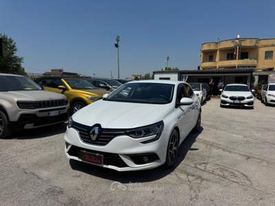 Renault Mégane Mégane Blue dCi 115 CV Intens Bianco usata Volla