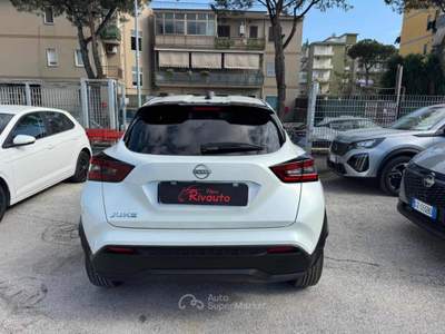 Nissan Juke 1.0 DIG-T 114 CV N-Connecta Bianco usata Volla