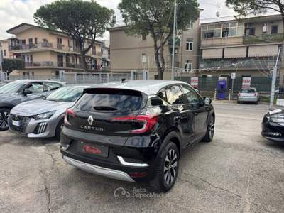Renault Captur TCe 90 CV Techno Tetto Grigio Nero usata Volla