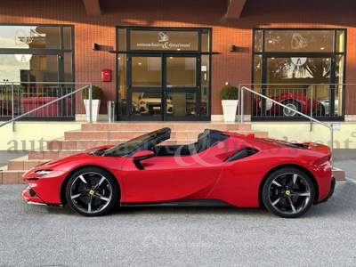 Ferrari SF90 Spider Rosso usata Pistoia
