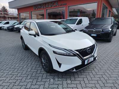 Nissan Qashqai 1.3 MHEV 158CV Xtronic Business Bianco usata Dubino