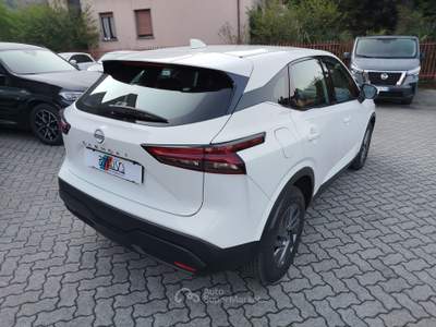 Nissan Qashqai 1.3 MHEV 158CV Xtronic Business Bianco usata Dubino