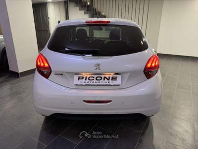 Peugeot 208 1° serie BlueHDi 100 S&S 5 porte Allure Bianco usata Aversa