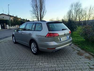 Volkswagen Golf Golf VII 2017 Variant 1.6 tdi Executive 115cv Argento usata Montecatini-Terme
