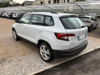 Skoda Karoq 1.6 TDI SCR DSG Ambition OK NEOPATENTATI Bianco usata SAN PIETRO IN CARIANO