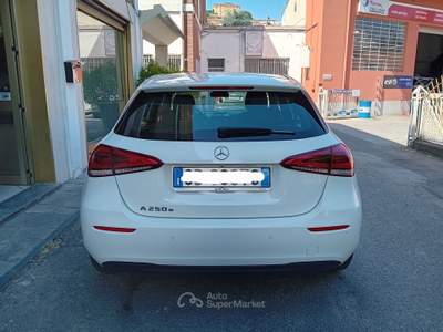 Mercedes-Benz Classe A Classe A- W177 e eq-power Business Extra auto Bianco usata Canelli