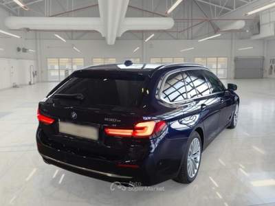 BMW Serie 5 530e BMW SERIE 5 530E XDRIVE LUXURY AUTO TOURING STATION WAGON usata Firenze