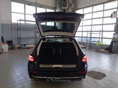 BMW Serie 5 530e BMW SERIE 5 530E XDRIVE LUXURY AUTO TOURING STATION WAGON usata Firenze