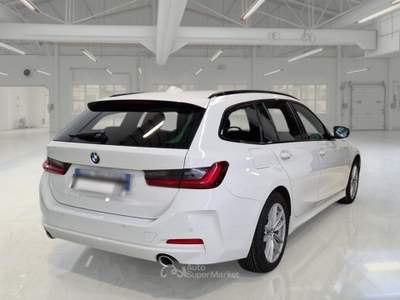 BMW Serie 3 316d BMW SERIE 3 316D 48V TOURING AUTO STATION WAGON usata Bentivoglio