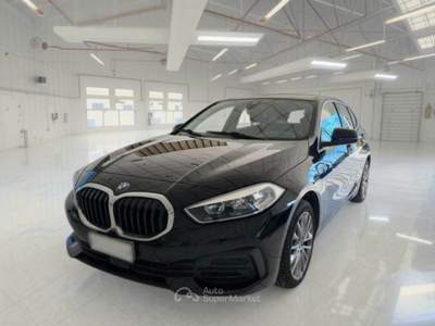 BMW Serie 1 116d BMW SERIE 1 116D BUSINESS ADVANTAGE AUTO 5 PORTE BERLINA usata Verona