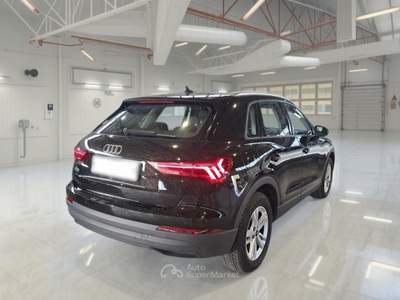 Audi Q3 AUDI Q3 35 TDI S TRONIC BUSINESS SUV usata Roma