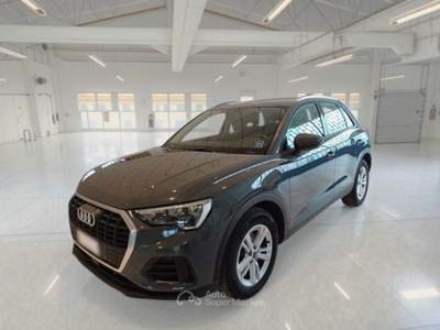 Audi Q3 AUDI Q3 35 TDI S TRONIC BUSINESS SUV usata Verona