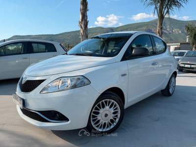 Lancia Ypsilon ANNO 2017 1.2 BENZINA 69 CV usata Striano