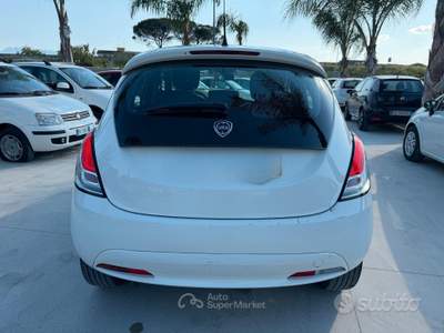 Lancia Ypsilon ANNO 2017 1.2 BENZINA 69 CV usata Striano