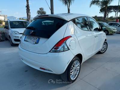 Lancia Ypsilon ANNO 2017 1.2 BENZINA 69 CV usata Striano