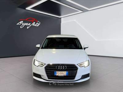 Audi A3 Sportback 1.6 tdi Business 110cv s-tronic usata Vercelli