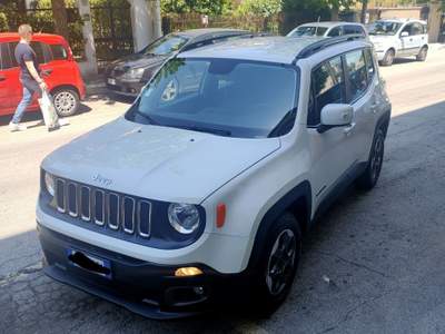 Jeep Renegade Longitude Bianco usata Valenzano