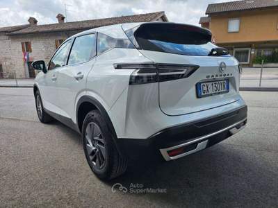Nissan Qashqai Qashqai 1.3 mhev Acenta 2wd 158cv xtronic Bianco usata Gubbio