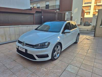 Volkswagen Golf 5p. R-LINE TETTO Bianco usata Andria