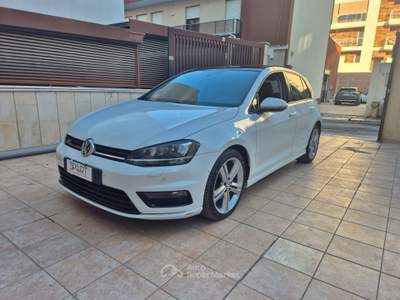 Volkswagen Golf 5p. R-LINE TETTO Bianco usata Andria