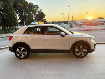 Audi Q2 30 TDI Business CERCHI DA18'' Bianco usata Carovigno