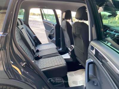 Volkswagen Tiguan 2.0 TDI 150 CV SCR DSG Life Grigio usata Carovigno