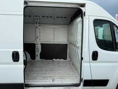 Peugeot Boxer 33 2.2 BlueHDi 120 L2H2 Iva Compresa Bianco usata Prato
