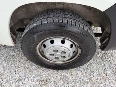Peugeot Boxer 33 2.2 BlueHDi 120 L2H2 Iva Compresa Bianco usata Prato