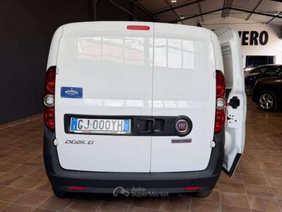 Fiat Doblò 1.6mjt FURGONE Bianco usata Salerno