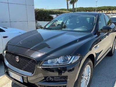 Jaguar F-Pace 2.0d 180cv PURE AUTOMATICA Nero usata Salerno