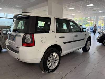 Land Rover Freelander Freelander II 2011 2.2 sd4 HSE 190cv auto Bianco usata Foligno