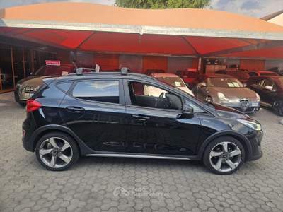 Ford Fiesta Fiesta  ACTIVE 5p  1.5 ecoblue (tdci) Titanium 8 Nero usata Milano