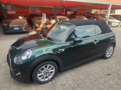 MINI Cooper Mini IV F57 2016 Cabrio 1.5 Hype Verde usata Milano