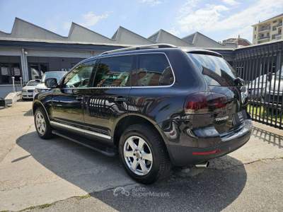 Volkswagen Touareg 2.5 TDI  4X4 Nero usata Torino