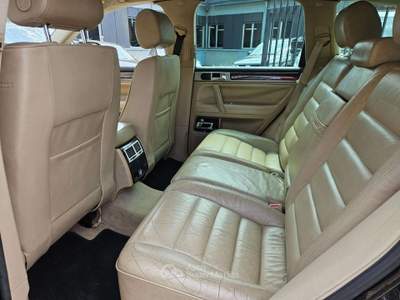 Volkswagen Touareg 2.5 TDI  4X4 Nero usata Torino