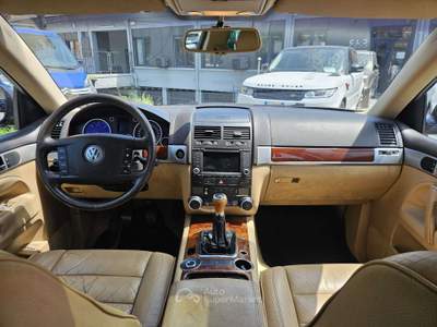 Volkswagen Touareg 2.5 TDI  4X4 Nero usata Torino