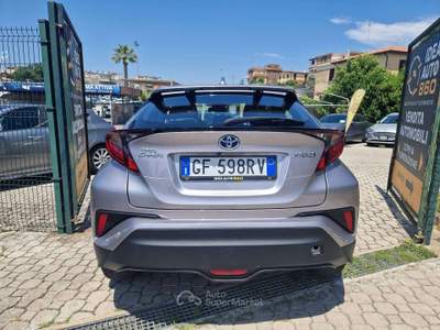 Toyota C-HR 1.8h Business e-cvt PROMO FINANZIAMENTO Argento usata Roma