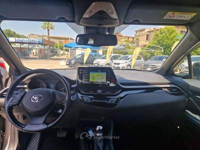 Toyota C-HR 1.8h Business e-cvt PROMO FINANZIAMENTO Argento usata Roma