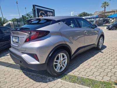 Toyota C-HR 1.8h Business e-cvt PROMO FINANZIAMENTO Argento usata Roma